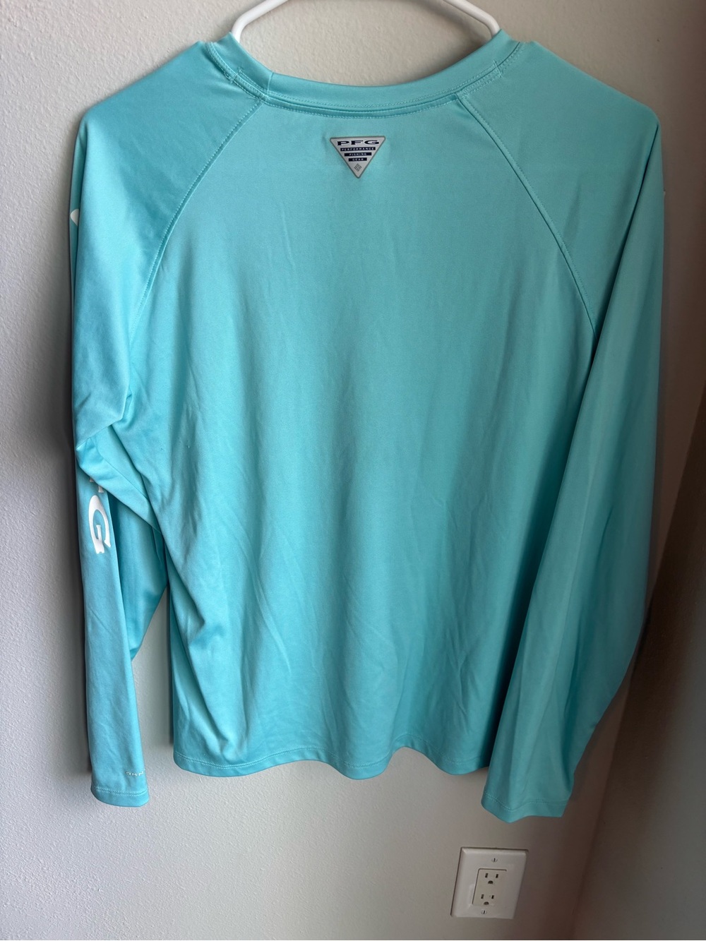 Columbia women’s Long-Sleeve PFG in Aqua Blue large size - Picture 4 of 6